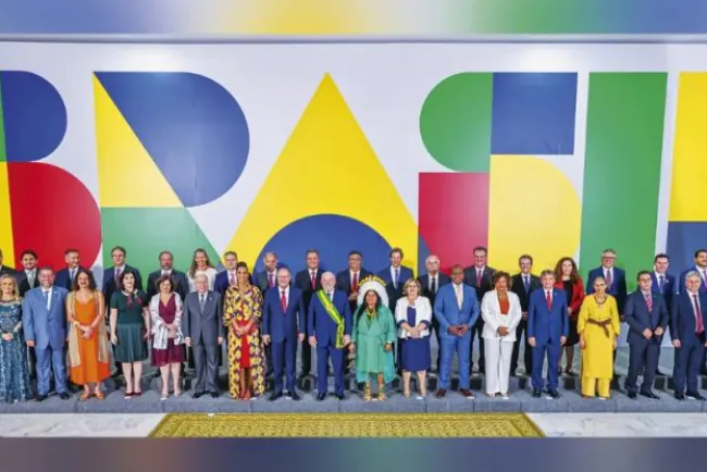 Após nove trocas, PT tem mais ministérios do que no início do governo Lula