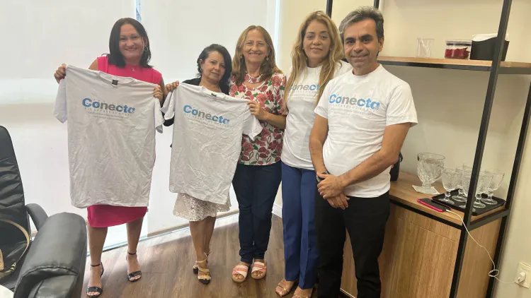 Godeiro Linhares apresenta projeto de inteligência artificial à diretoria do Palácio das Mulheres no Dia da Mulher
