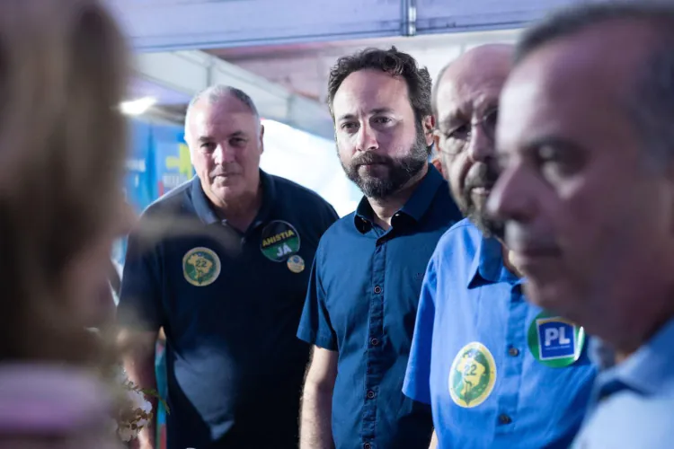 Daniel Marinho ensaia candidatura colado no primo Rogério