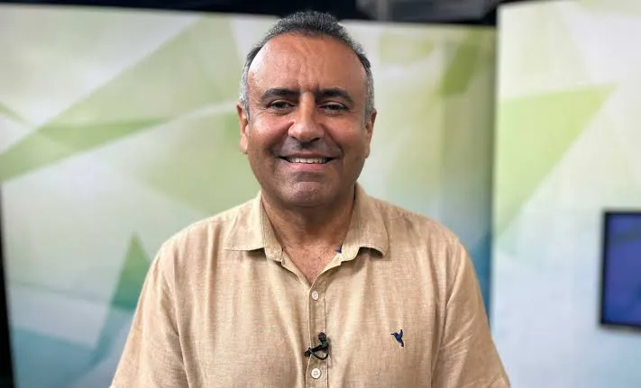 Babá desiste do Senado e vira articulador de luxo da oposição