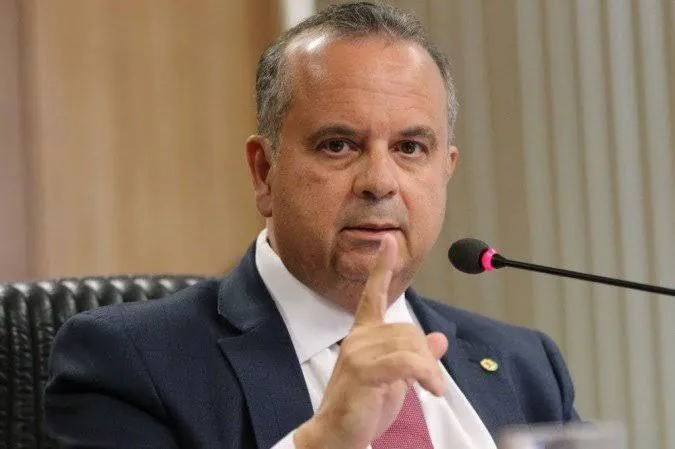 A chapa dos sonhos (dele): Rogério Marinho e o jogo de imposição na oposição potiguar
