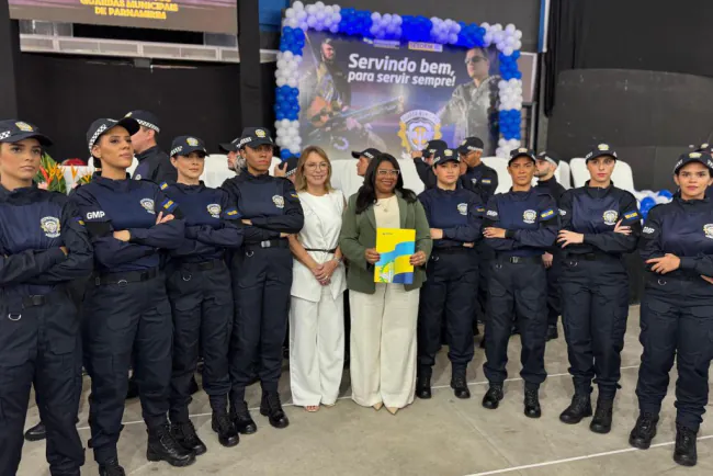 Vice-prefeita participa da nomeação de novos agentes da Guarda Municipal Em Parnamirim
