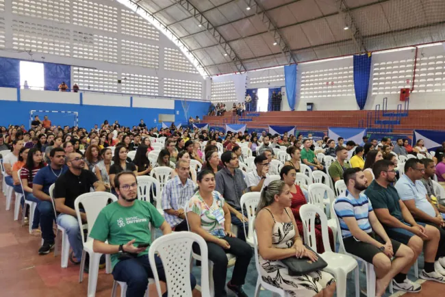 Prefeitura de São Gonçalo realiza mutirão com mais de mil vagas de emprego e cursos de capacitação