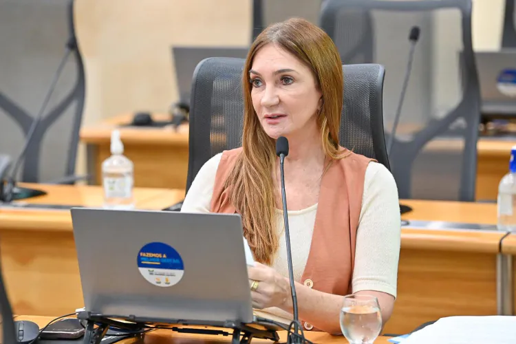 Agosto Lilás: Terezinha Maia denuncia o Brasil que mata 4 mulheres por dia