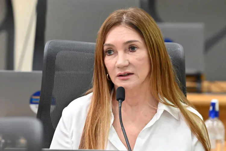 Terezinha Maia denuncia falhas na saúde e cobra melhorias em rodovias do RN