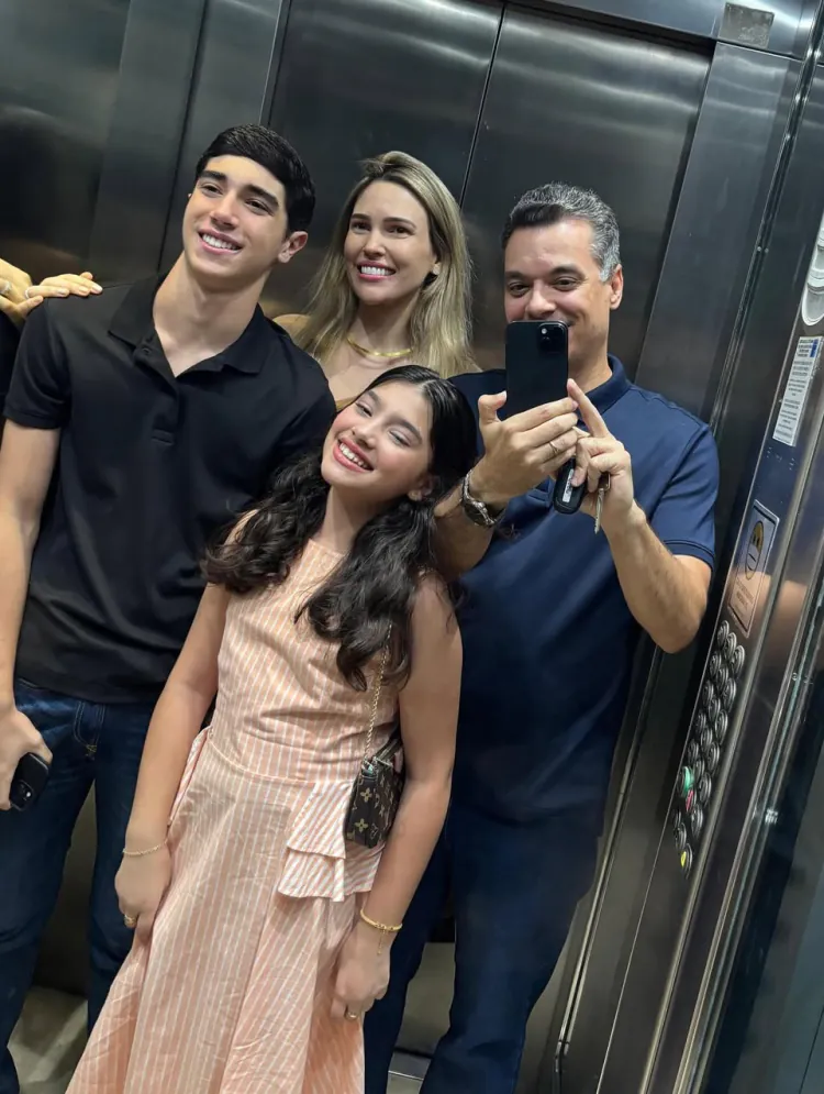 Walter Alves valoriza momento em família no fim de semana