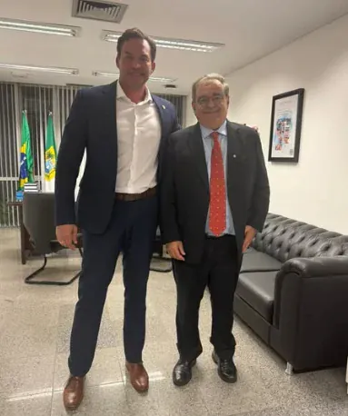 Álvaro Dias e Styvenson reforçam sintonia política em encontro em Brasília