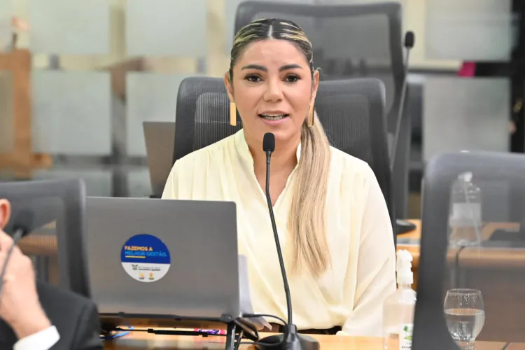 Eudiane Macedo celebra início das obras de pavimentação em Vila Flor