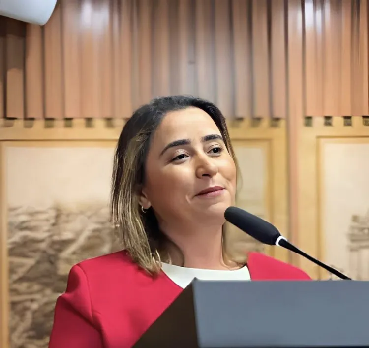 Samanda Alves nega veto do PT à possível filiação de Thabatta Pimenta ao PV
