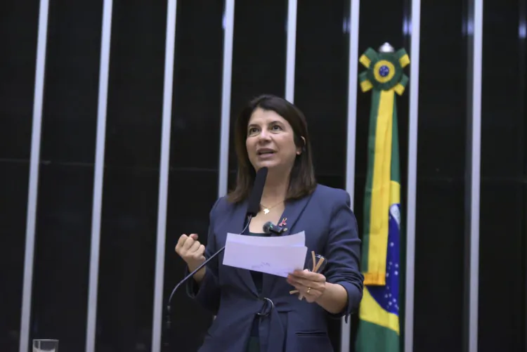 Carla Dickson comemora aprovação do PL Antifacções na Câmara e diz que vitória é marco contra o crime organizado