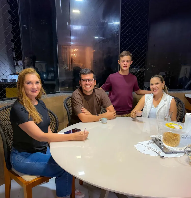 Principal voz da oposição em Currais Novos, Itamar Júnior declara apoio a Terezinha Maia