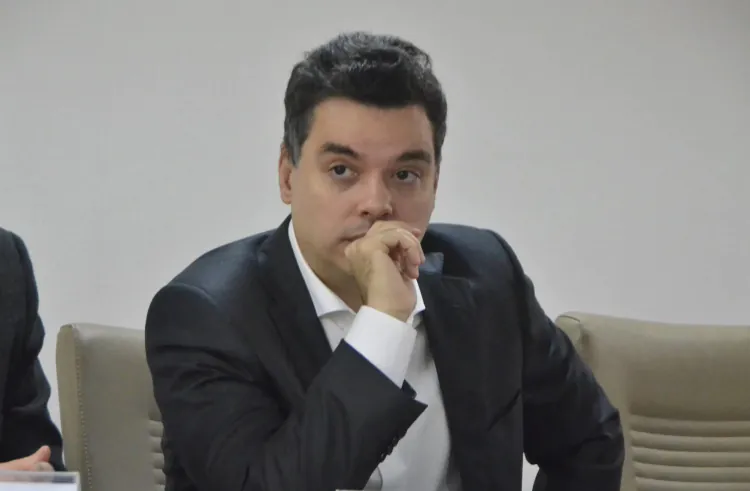 Pré-candidatura de Walter Alves à Assembleia enfrenta cenário adverso no RN