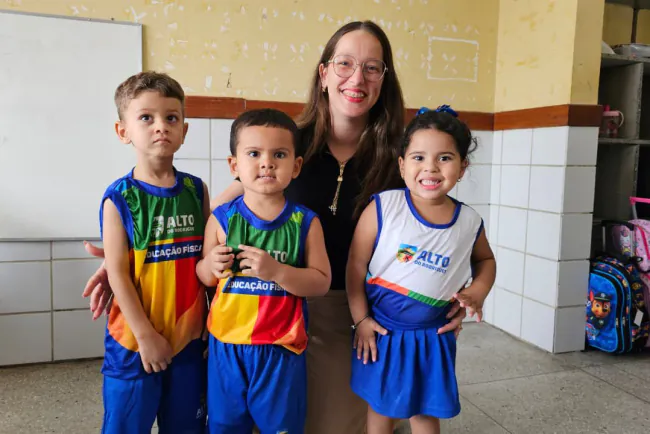 Alto do Rodrigues entra no top 10 do RN em alfabetização e antecipa meta nacional de 2030