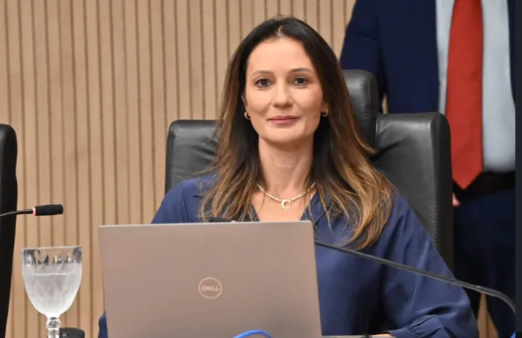 Lei contra maus-tratos a animais é de autoria de Cristiane Dantas e já está em vigor no RN