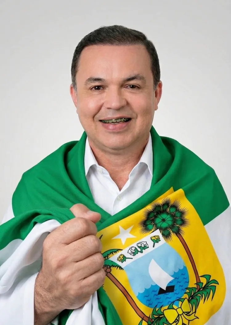 Flávio de Béroi lança pré-candidatura e ganha destaque com forte presença digital no RN