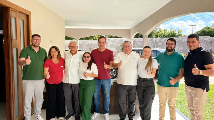 Cadu Xavier amplia base e conquista apoio de mais dois prefeitos no RN