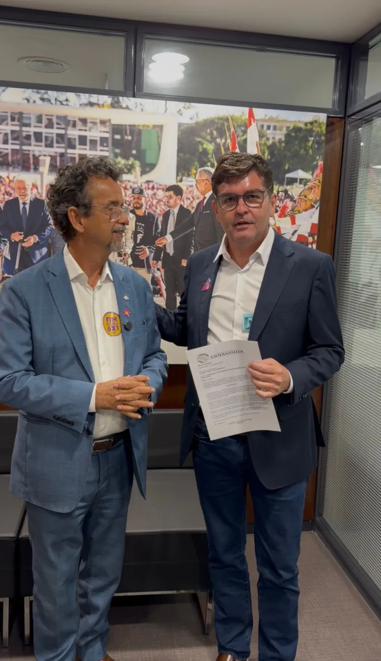 Em Brasília, Alexandre Veras garante ônibus para saúde e emenda para Casa de Música de Goianinha