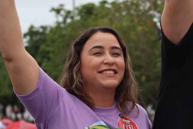 RECADO DIRETO: Samanda cobra Congresso e levanta bandeira contra escala 6x1