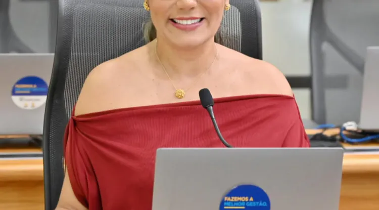 EUDIANE MACEDO APARECE ENTRE OS NOMES MAIS CITADOS E CAMINHA FORTE PARA A REELEIÇÃO NO RN!