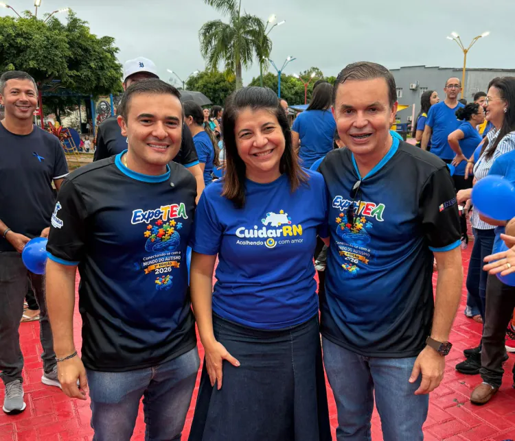 EM MEIO À MULTIDÃO: Carla Dickson anuncia Casa Azul e reforça apoio ao autismo em Nova Cruz