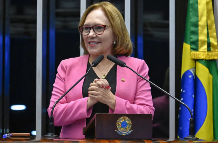 DEFESA DAS MULHERES: Zenaide se destaca com ações e leis no Congresso