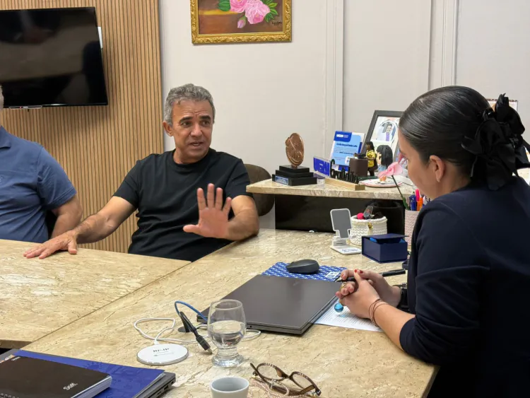 Jorge do Rosário reforça apoio à UERN durante visita à reitora Cicília Maia