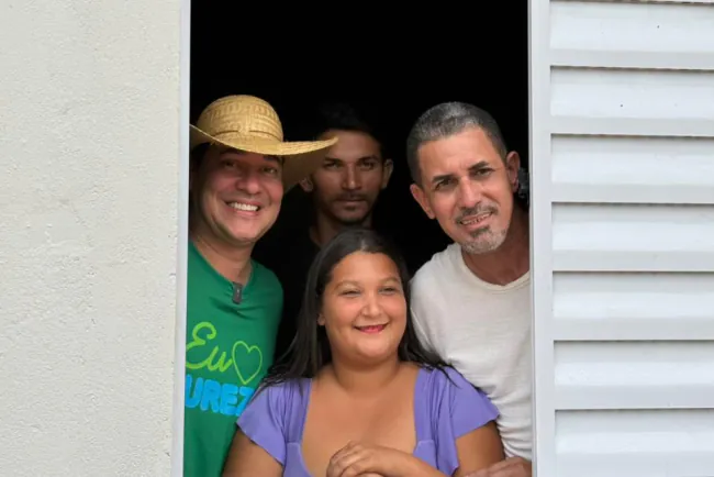 Ricardo Brito garante moradia digna e dá início à entrega de 50 casas em Pureza
