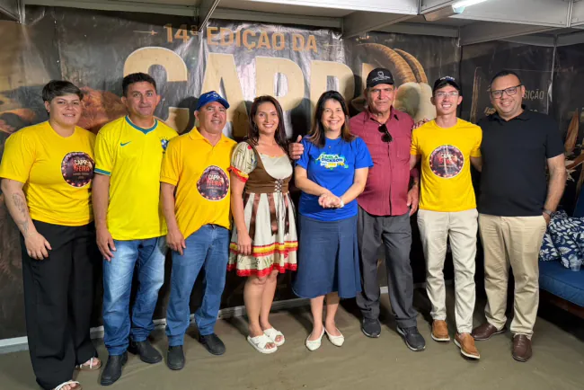 Primeira-dama, vice-prefeito e vereadores fecham apoio a Carla Dickson em coronel ezequiel