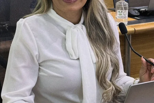 Pesquisa coloca Eudiane Macedo no topo entre as mulheres e no Top 10 geral