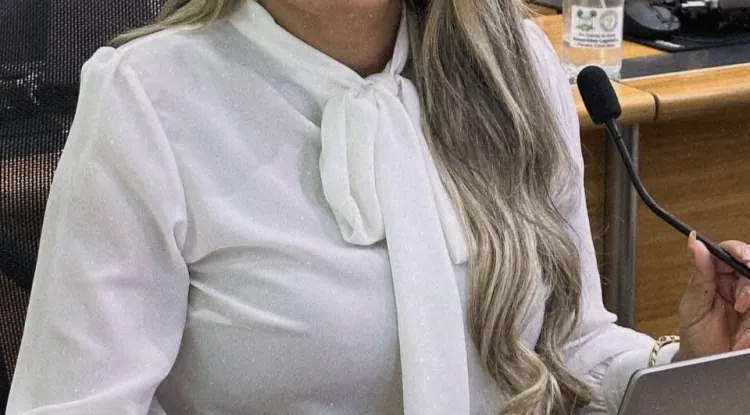Pesquisa coloca Eudiane Macedo no topo entre as mulheres e no Top 10 geral