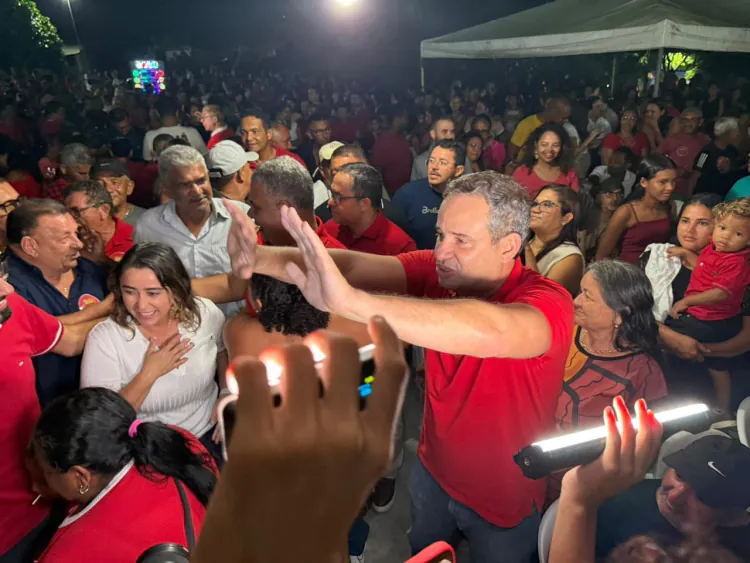 Com apoio do prefeito Leandro, Cadu é recebido por multidão em Canguaretama