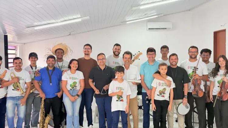 Alexandre Veras e Júnior de Dunga recebem Fernando Mineiro em agenda cultural