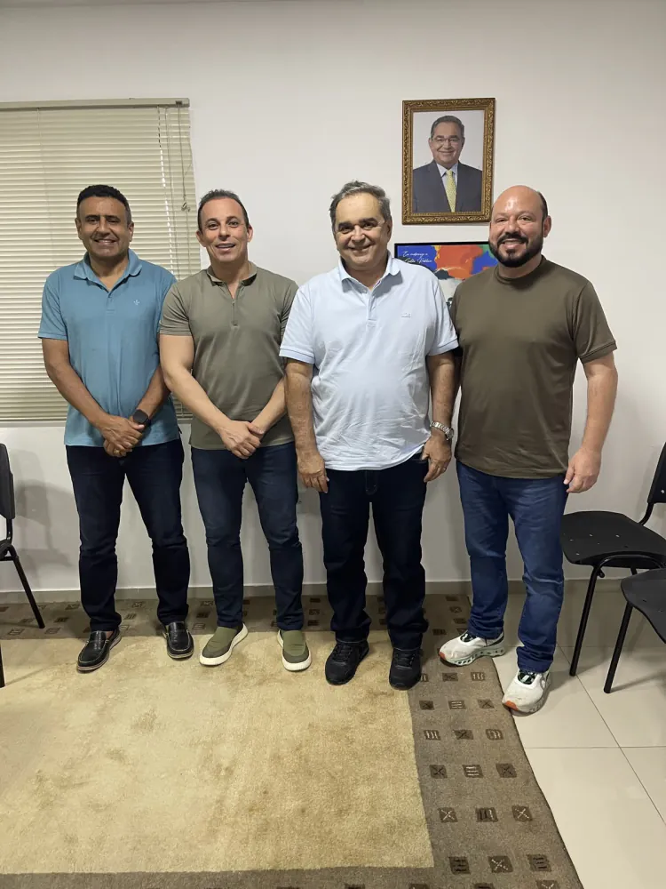 Ex-prefeitos de Canguaretama declaram apoio a Álvaro Dias