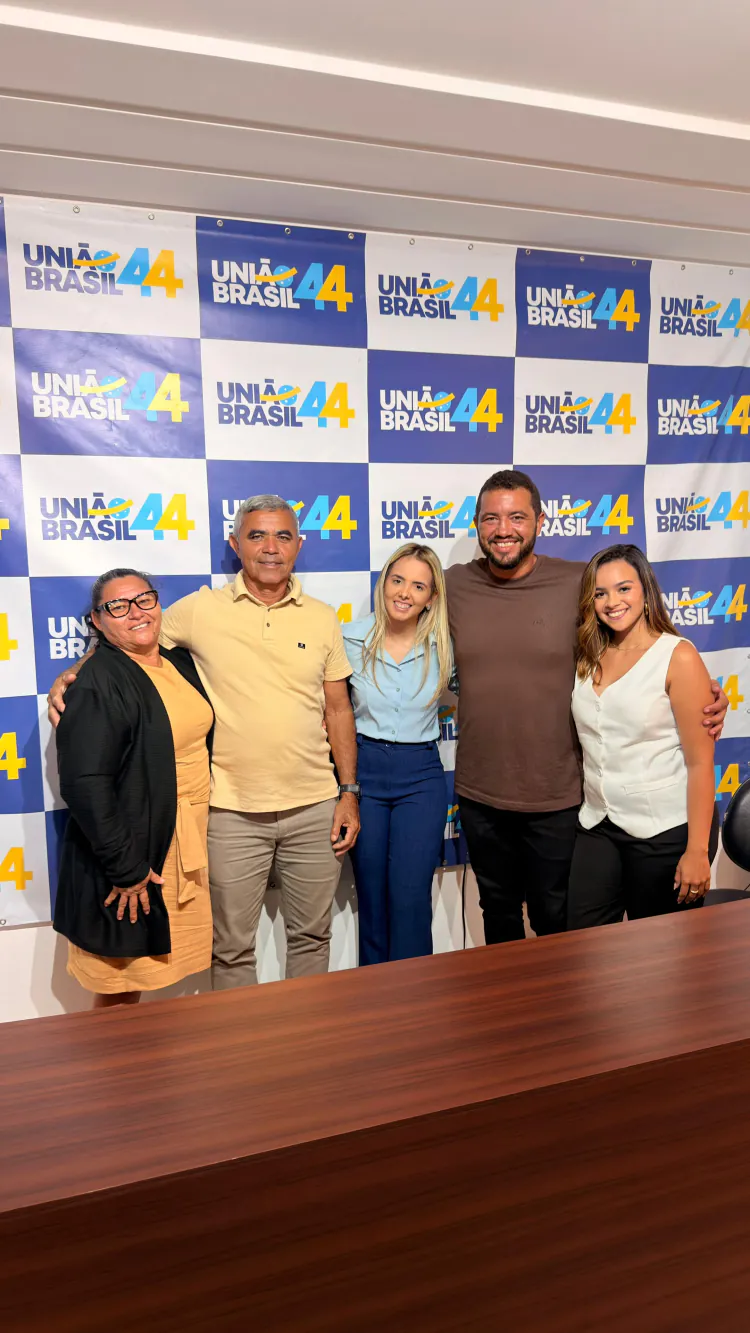 Cinthia de Allyson avança no Mato Grande e conquista apoio do vice-prefeito de Pedra Grande