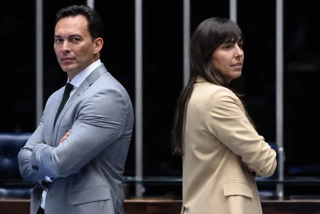TRE-RN manda retirar publicações de Natália Bonavides sobre Styvenson Valentim