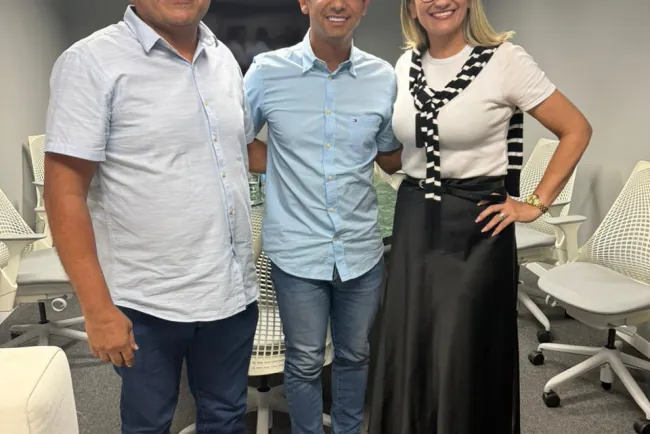 Allyson Bezerra amplia articulação no Agreste com adesão de José Arnor e Romeika