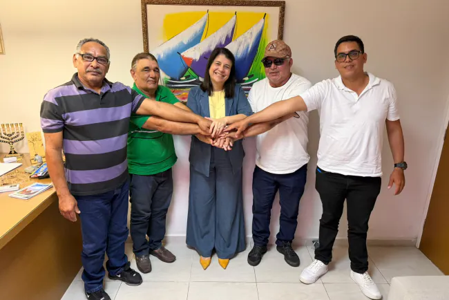 Carla acelera e mira 90 mil votos