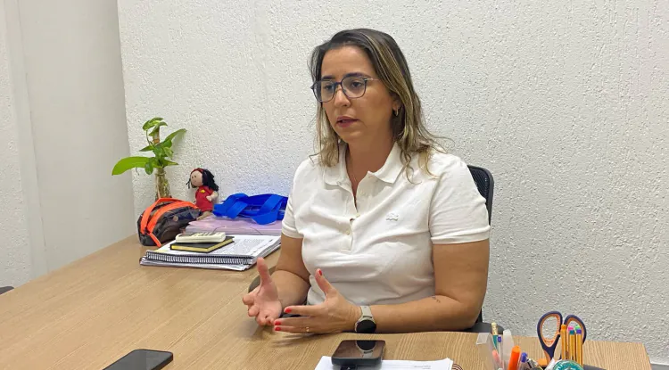 Samanda: “Não dá para ser vice e líder da oposição”