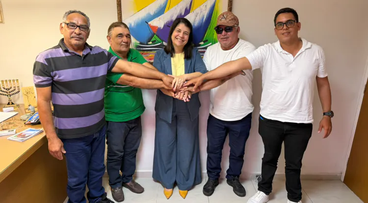 Carla acelera e mira 90 mil votos