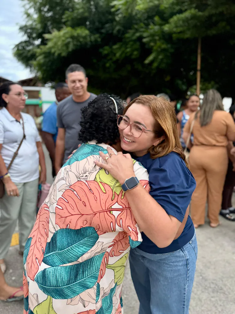 Nira entrega novos veículos e equipamentos para reforçar serviços públicos em Maxaranguape