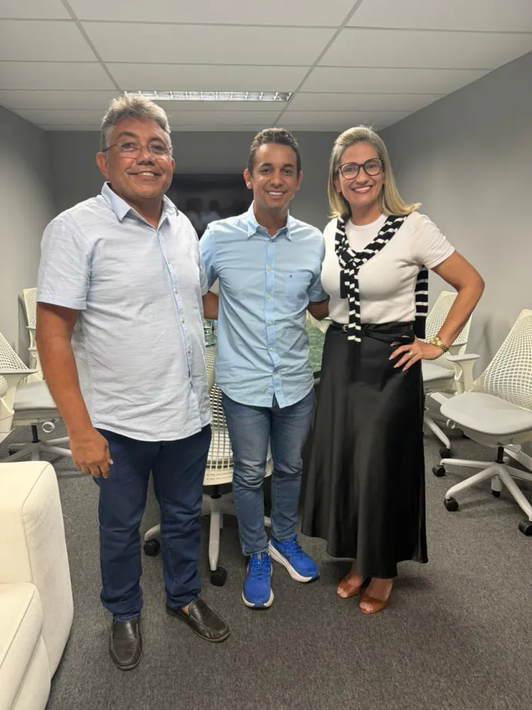 Allyson Bezerra amplia articulação no Agreste com adesão de José Arnor e Romeika