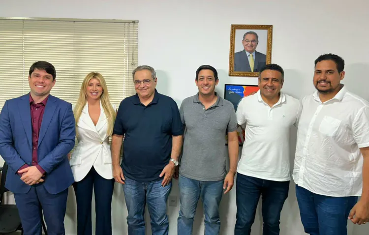 Lideranças de três regiões declaram apoio a Álvaro Dias